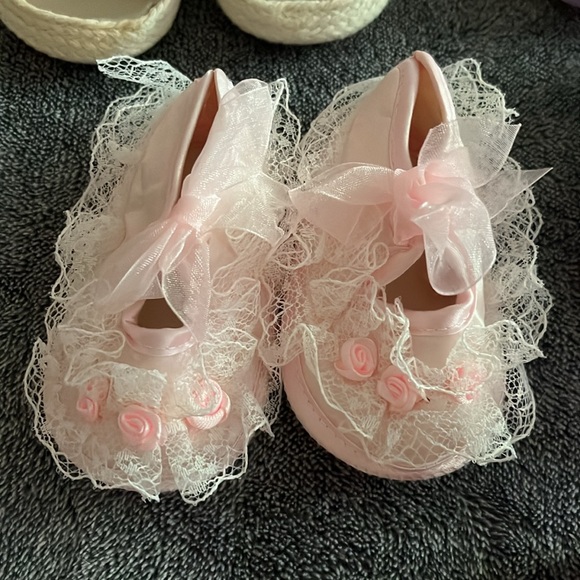 8 pairs of newborn girl shoes various brands - Picture 4 of 11